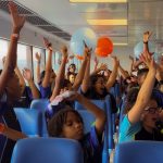 “Pequenos Navegadores” leva 150 crianças para aventura educativa na Baía de Guanabara