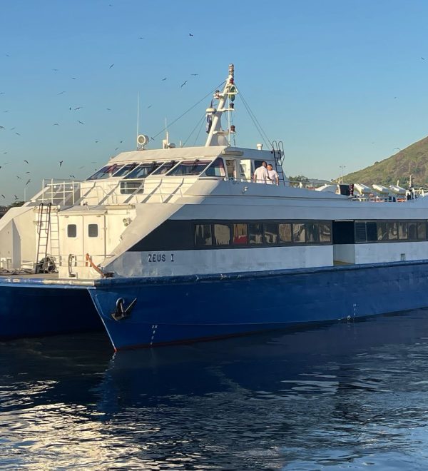 Embarcação Zeus